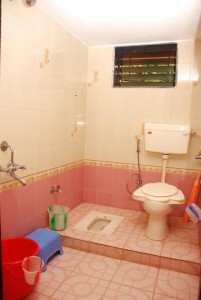 J-Room bathroom 3