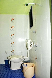 Mauli Nyahari Niwas - toilet bath