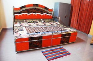 AR Jadhav's Nyahari Niwas - bedding style