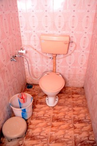 leesha-beach-resort-toilet2