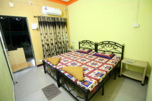Durvankur Home Stay - AC Rooms