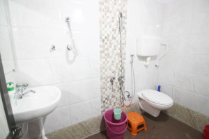 Room amenities - laxmi krupa holiday home - Toilet & Bath