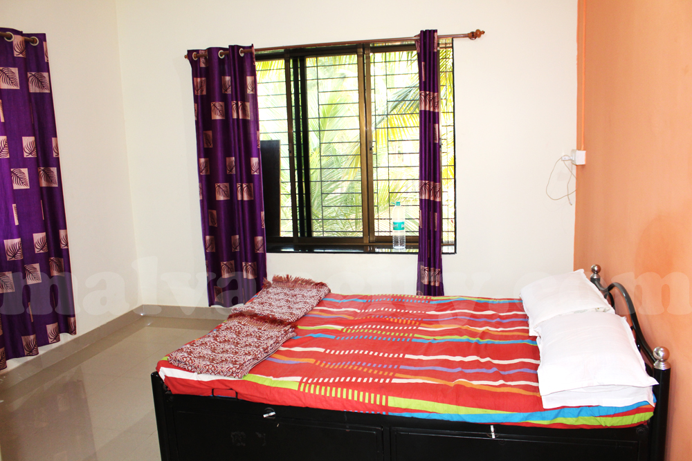 Om Sai Raghu vandana Home Stay Room No 3