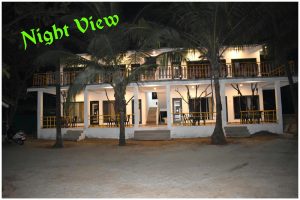 Coconut Garden Beach House - Exterior Night View