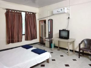 Dhananjay Seaside Home - Budget Ac Rooms In Malvan