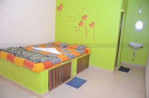 Madhurai Beach Resort - Budget Ac Rooms In Tarkarli