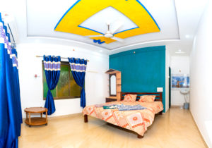 ac rooms near tarkarli beach